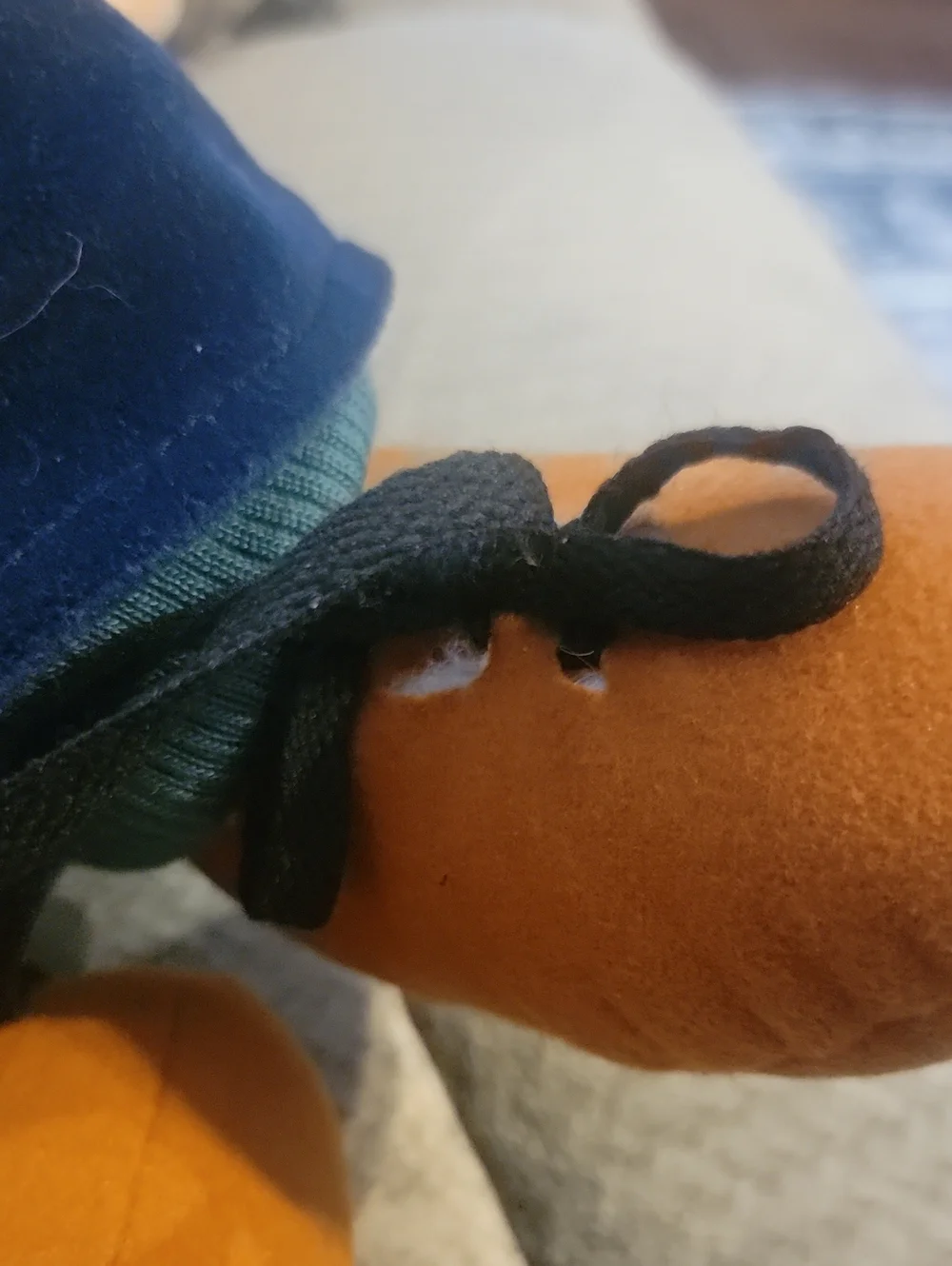 Folkmanis Puppets questions leave